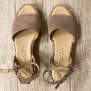 Espadrille sandal NWOT nude/neutral suede - NWOT